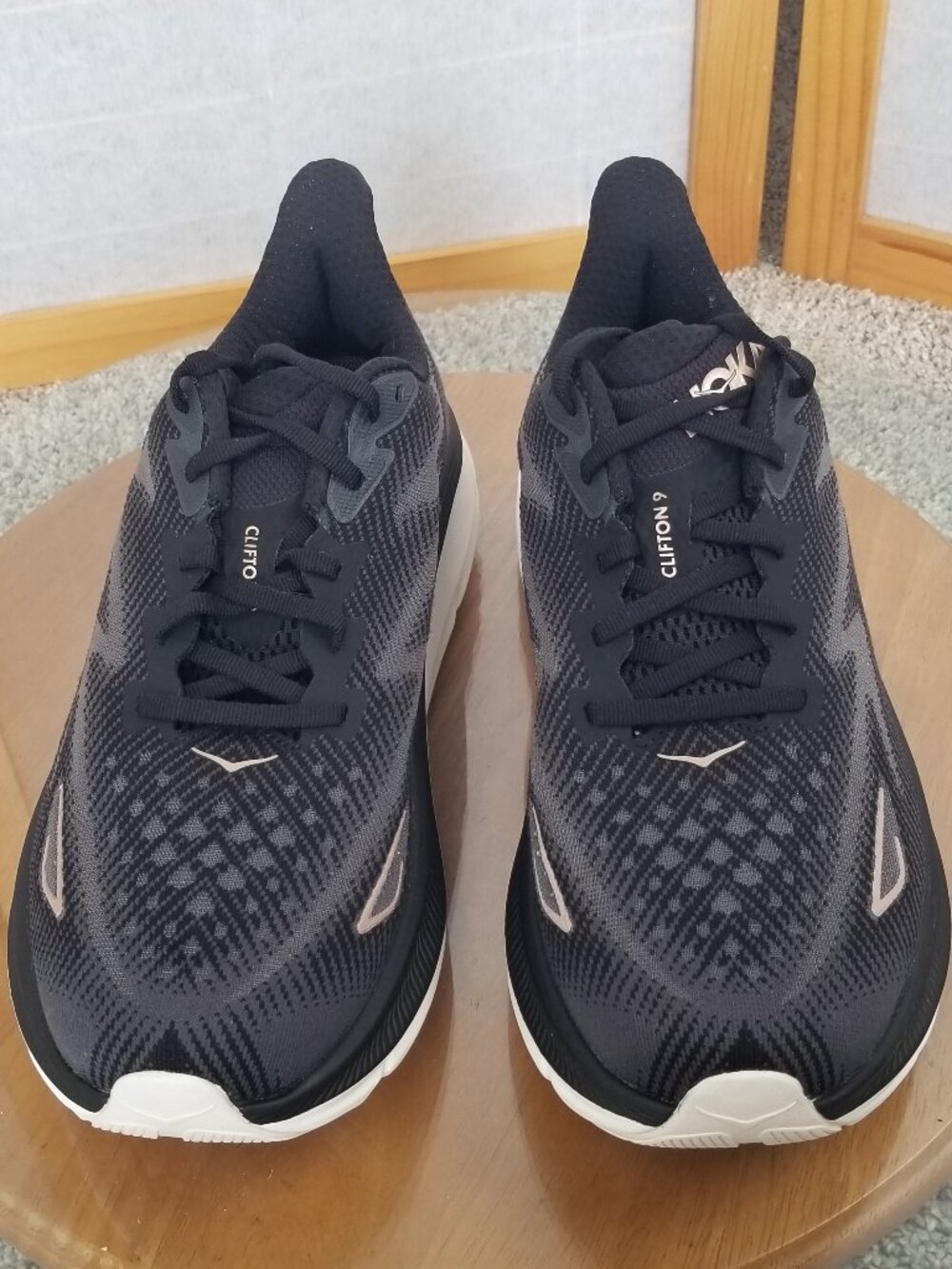 Hoka Clifton 9 Wide Black Women's Size 10.5 D Running Shoes Sneakers Trainers